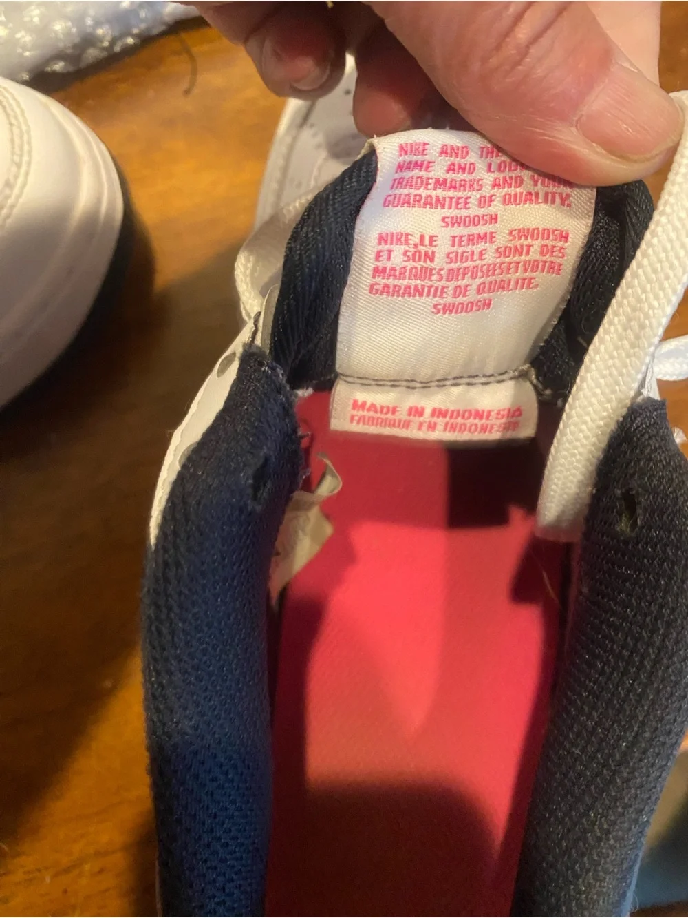 Nike Kids Low-Top Sneakers in White, Black and Hot Pink